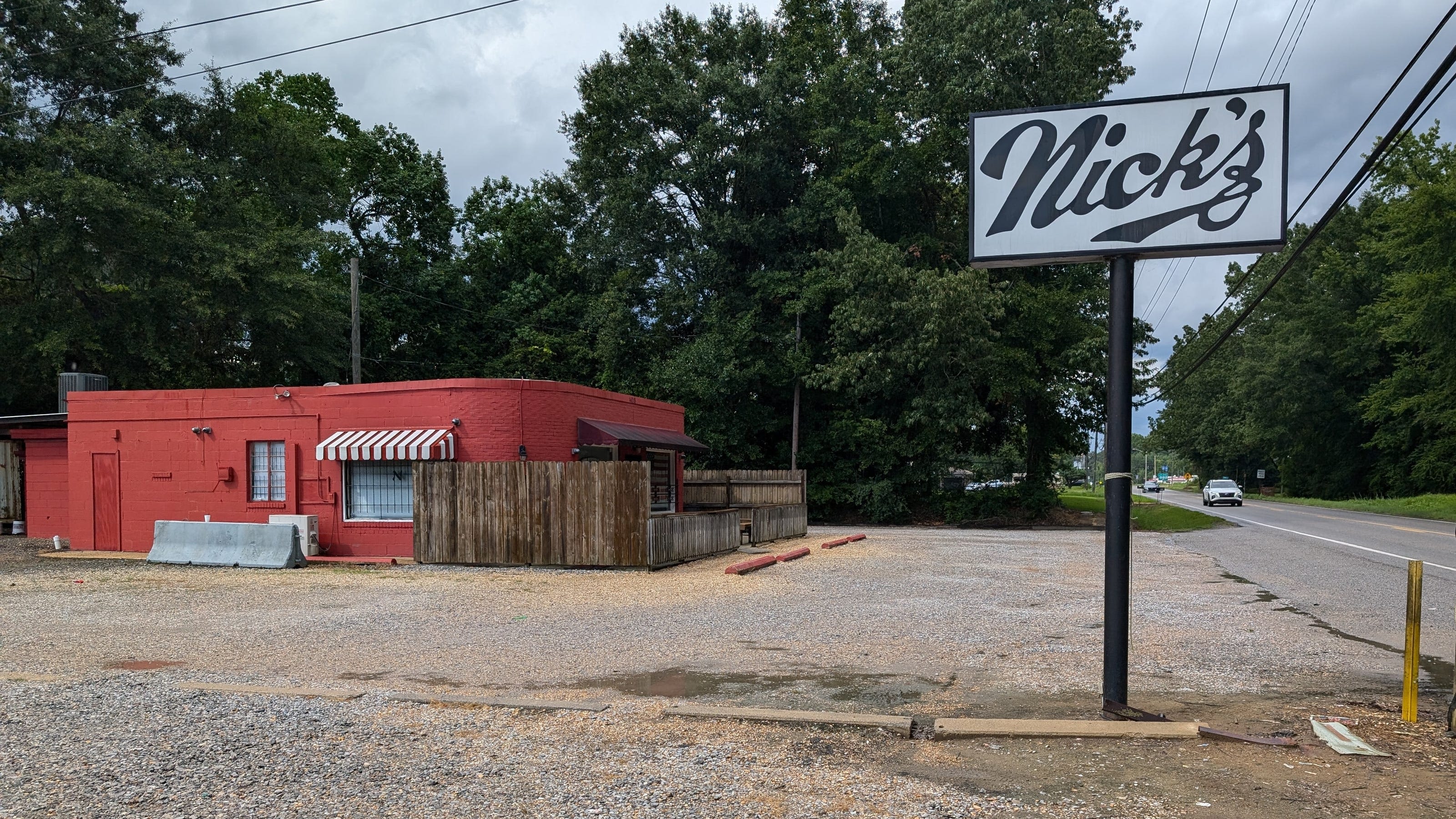 Video showing confrontation at Nick's in the Sticks goes viral