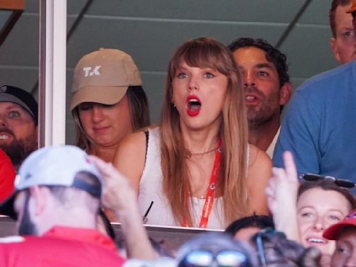 Tom Brady Absolutely Roasted Both The Chiefs And Taylor Swift In Hilarious Joke