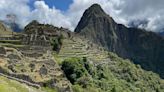 El paro indefinido en Machu Picchu que obligó a evacuar a cientos de turistas