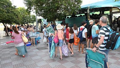 El ayuntamiento de Tomares amplía el horario de regreso de "Los jueves a la playa" que comienzan este jueves