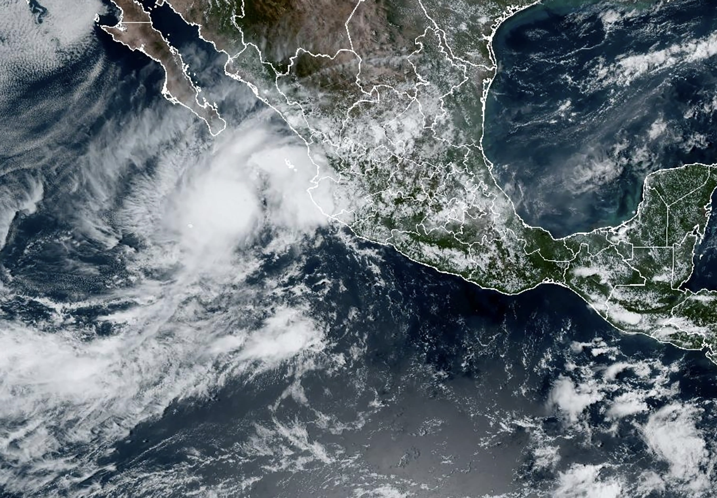 Tropical Storm Ileana forms in Pacific off Mexico, heads toward Los Cabos resorts