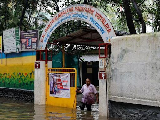 ‘Red alert’ in parts of Maharashtra as IMD predicts very heavy rainfall; schools, colleges in several regions to remain shut today