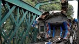 Choque de trenes en Palermo: la justicia ordenó pericias, recogió papeles y secuestró celulares