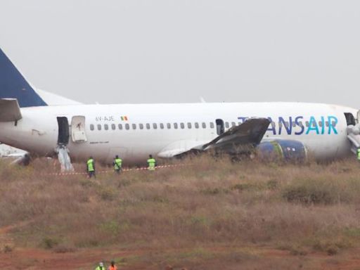 Boeing 737 skids off runway in Senegal