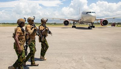 Policías de Kenia se enfrentan a bandas armadas por primera vez desde su llegada a Haití