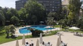 Las piscinas de verano de València se reinventan con zonas VIP, camas balinesas y 'jacuzzi'