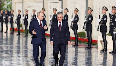 Putin defende que Parlamento da Ucrânia tire Zelenski do poder