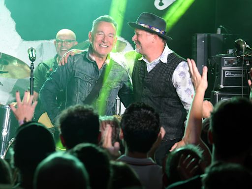 Bruce Springsteen, Noah Kahan Jam At Asbury Park Club - SPIN