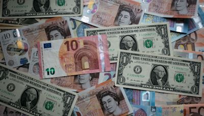 Dollar droops to one-month low vs euro before key CPI test