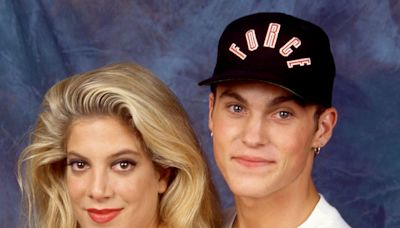 These Beverly Hills, 90210 Secrets Are Saucier Than Kissing Your Ex at Your Best Friend's Wedding - E! Online