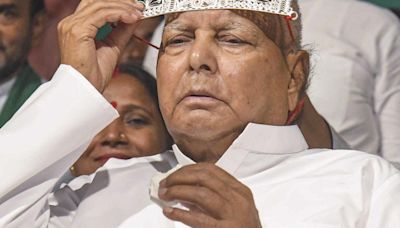 Modi govt. may fall by August, says Lalu Prasad