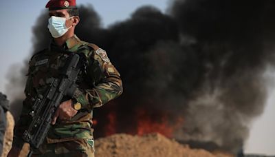 Un ataque atribuido a Estado Islámico mata al menos a cinco militares en Irak