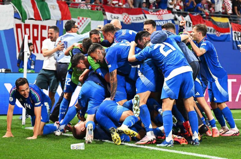 Italy level late to progress and leave Croatia fretting, Albania out