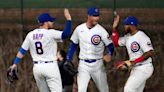 Velázquez dispara grand slam; Cachorros derrotan a Marineros