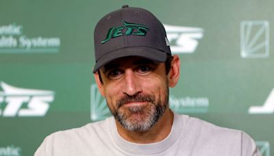 NFL News: Top-tier WR confirms talks with Aaron Rodgers to join the Jets