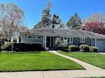 60 Vassar St, Garden City NY 11530