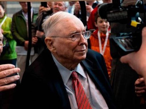 Late billionaire and investing legend Charlie Munger once said that he 'wouldn't be so rich' if others 'weren't so often wrong' — 5 deadly investing mistakes to avoid