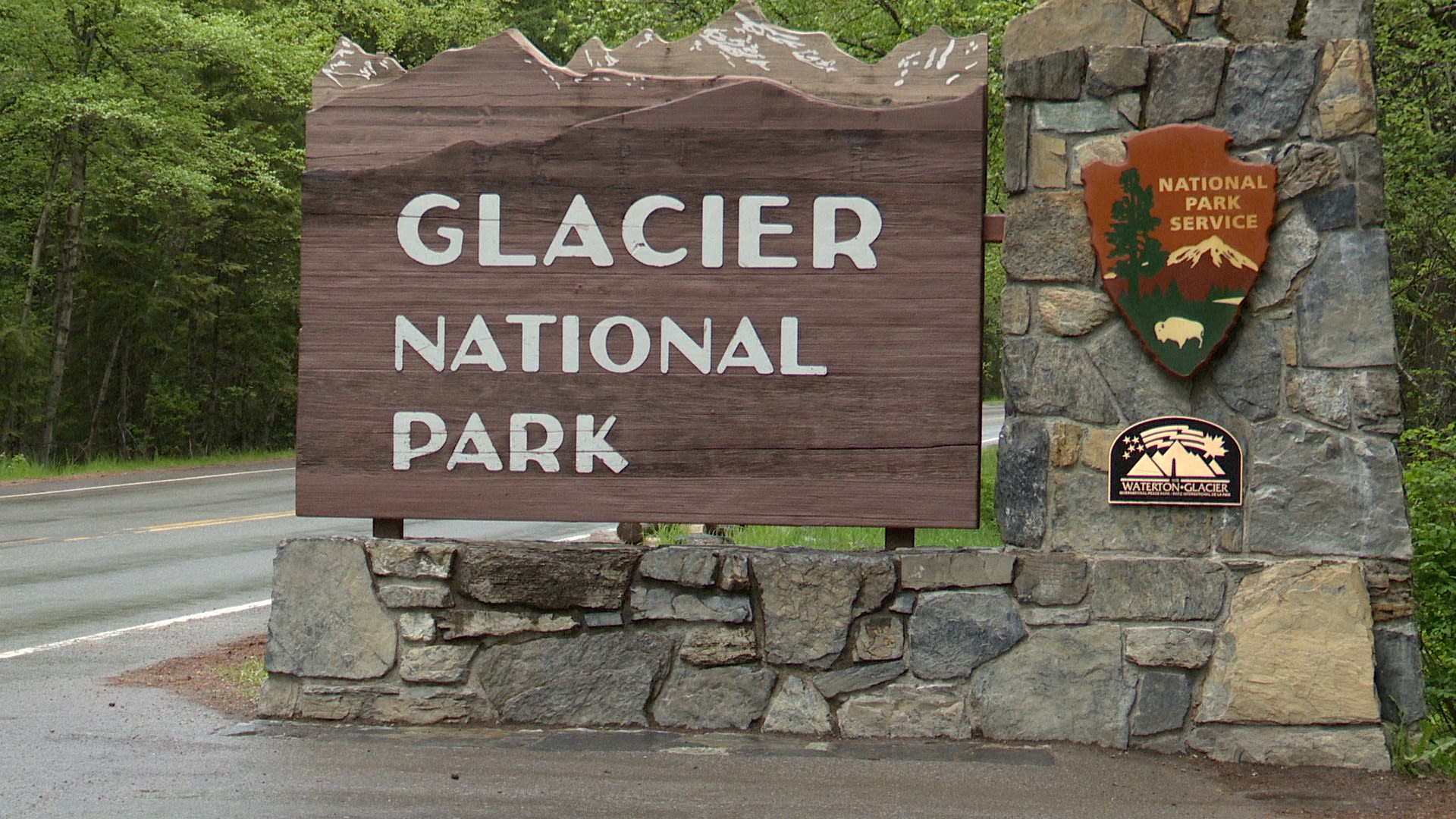 Series of crashes delay traffic on Glacier National Park's Going-to-the-Sun Road