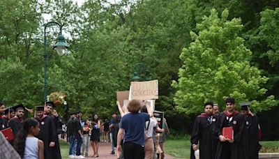 Office of Admissions temporarily pauses Discover IU guided campus tours due to pro-Palestine protesters, will deploy IUPD officers to assist tours starting May 31