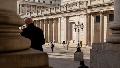 Bank of England Signals Rate Cuts as Inflation Eases