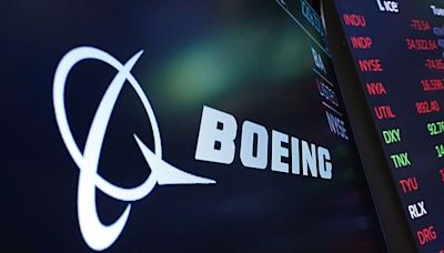 Boeing locks out its private firefighters around Seattle over pay dispute | Chattanooga Times Free Press