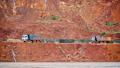 Shirur landslide: Eight days on, rescuers lock in coordinates of missing lorry after detecting heavy metal beneath Gangavali River