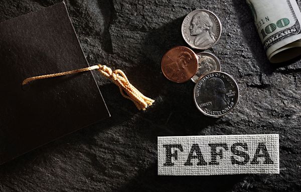 West Virginia Gov. Justice Declares State Of Emergency Over FAFSA Issues