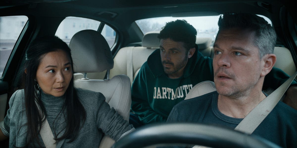 ‘The Instigators’ Review: Matt Damon and Casey Affleck Check Into Couples Therapy