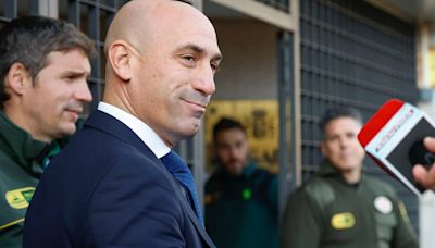 Rubiales quiere que sus dos hijas declaren en el juicio por el beso a Jennifer Hermoso