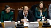 Francisco Vidal transparenta ante el Senado que TVN tiene una deuda de $ 50 mil millones - La Tercera