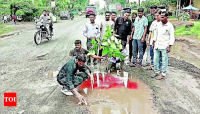 Dharampur locals protest poor road conditions on NH-56 | Surat News - Times of India