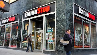 迷因股強勢回歸！GameStop與AMC股價一日暴漲逾70％，引發美股熔斷機制