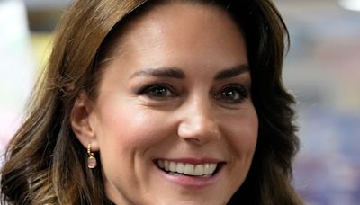 Kate Middleton fue vista por primera vez en público tras el tratamiento contra el cáncer