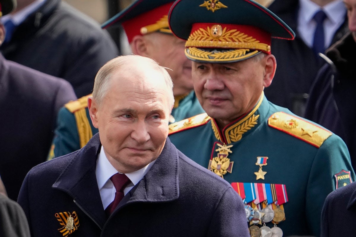Russia-Ukraine war – live: Putin reshuffle ‘points to serious instability’ as Kyiv sacks Kharkiv commander