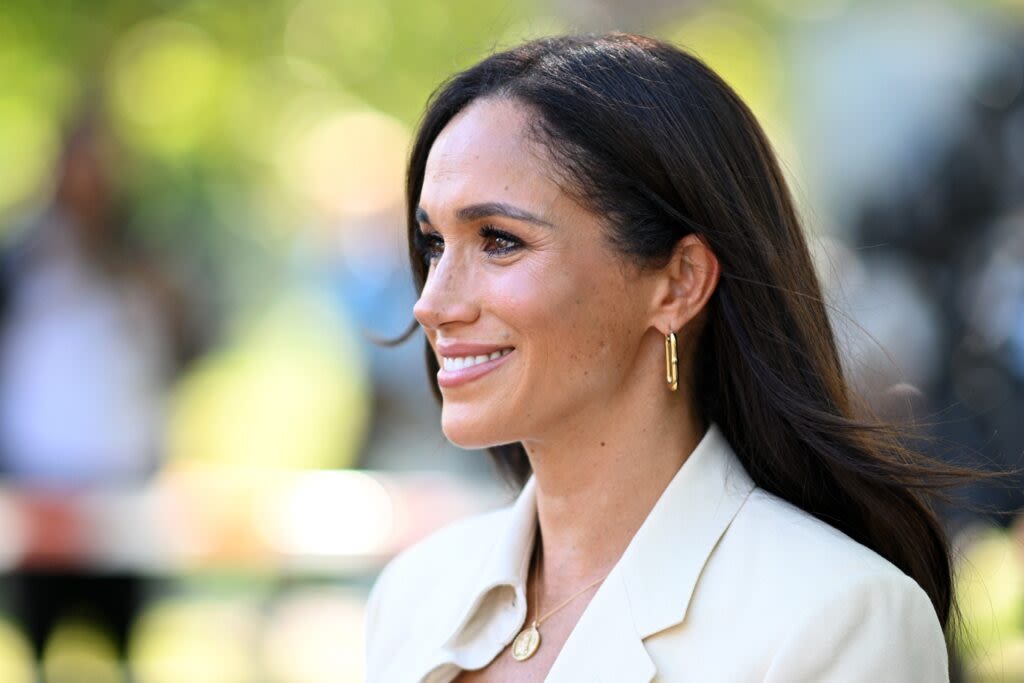 Meghan Markle Invests In Luxury Purse Line Woven In Rwanda