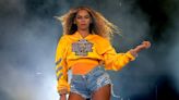 Beyoncé Sends Dozens Of Songs To The iTunes Chart