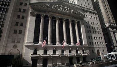 Las bolsas de valores de Estados Unidos cerraron con caídas; el Dow Jones Industrial Average perdió un 1.29% Por Investing.com