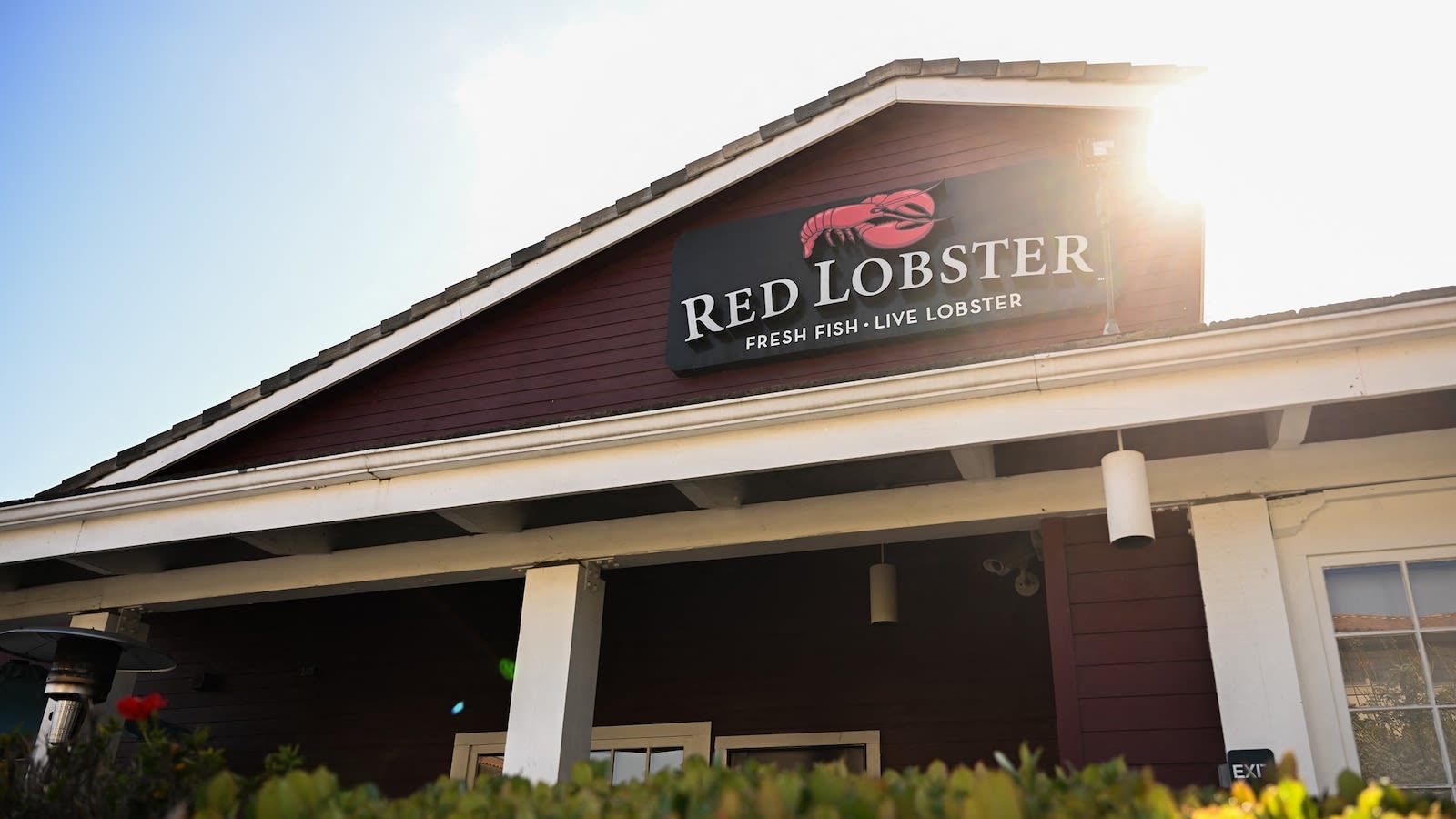 Judge clears Red Lobster to exit from bankruptcy with sale to new owner