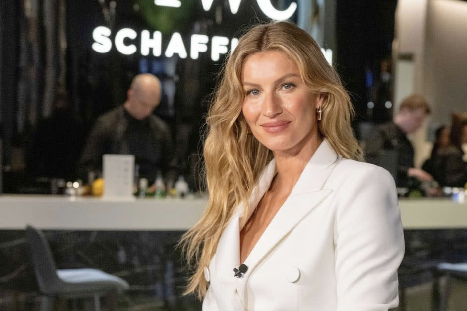 Nail Gisele Bundchen’s No-Makeup Makeup Look With This Chanel Glow Stick