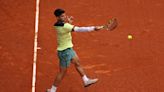 Carlos Alcaraz finding ways to win in Madrid without hitting forehand "on my 100%" | Tennis.com