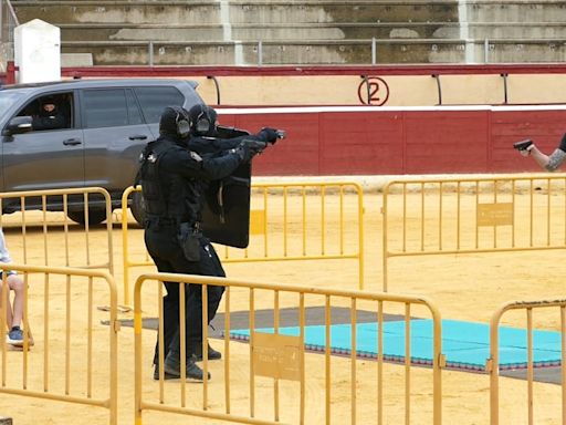 Unos 3.000 escolares de Huesca conocen de cerca la labor de las unidades de la Policía Nacional
