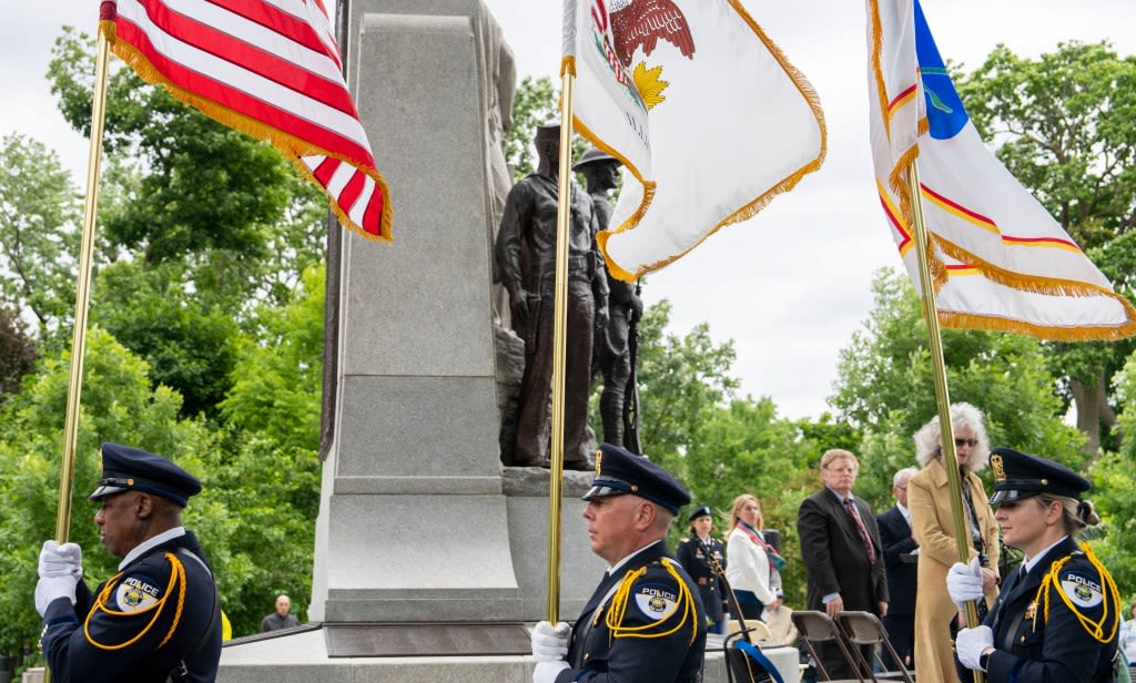 Oak Park holds Memorial Day ceremony, opens pools over extended weekend