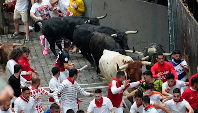 Carrera limpia en el tercer encierro de San Fermín 2024 con los veloces toros de Victoriano del Río