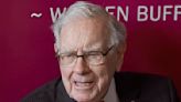Buffett cuts stake in Bank of America, unloading US$3 billion in stock this month