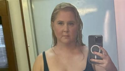 Amy Schumer posts stunning mirror selfie - after 'puffy' face speculation and Cushing syndrome diagnosis