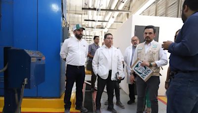 Zoé Robledo asegura mantenimiento a equipos de aire en clínicas del IMSS de Torreón