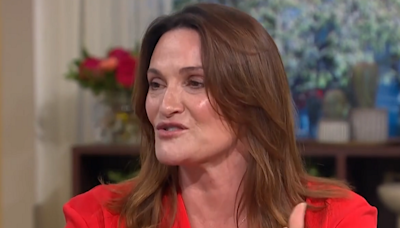 Sarah Parish branded 'unrecognisable' after huge transformation for new role