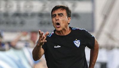 Gustavo Quinteros va por su primera copa en Argentina - La Tercera