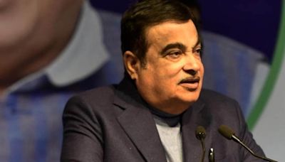 Nitin Gadkari’s pilot project for Nagpur: ‘Air-plane like seating, bus hostess’