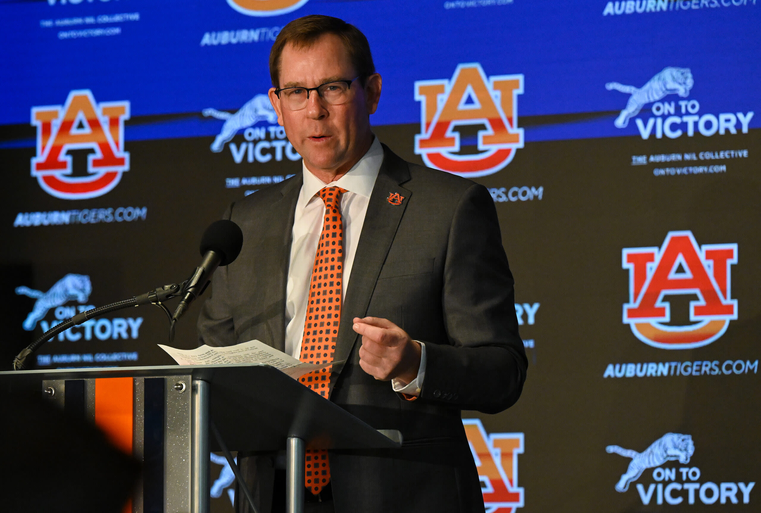 Auburn AD John Cohen given extension to 2029